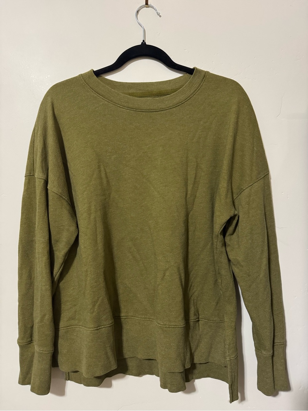 Time and Tru Olive Crewneck Pullover Sweater